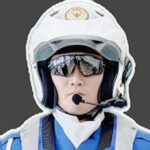 新潟県警が交通事故多発交差点に電柱幕　交差点ポリスの目で事故防げ