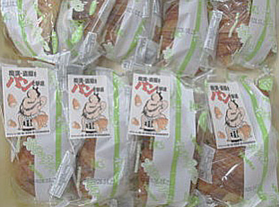 名物「たけのこパン」で痴漢・盗撮をパンと撃退　愛知県豊川署が企業と協力