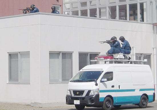 クマの市街地出没を想定　岩手県警が対応訓練
