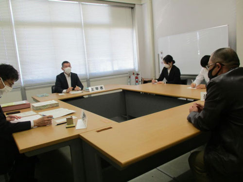 奈良県香芝署の若手警察官が本部長による意見聴取・聴聞を見学