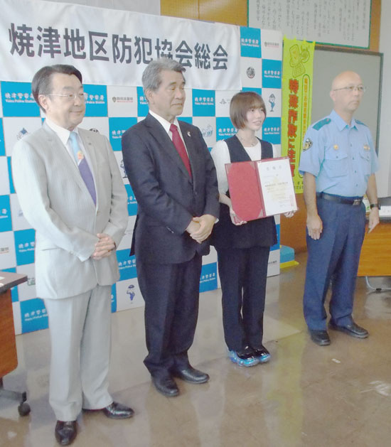 静岡県焼津署が人気インフルエンサーに防犯・交通広報大使を委嘱