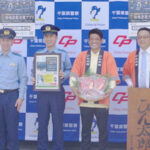 千葉県いすみ署が地元水産加工会社と協力　詐欺防止の啓発チラシを漁港で配布