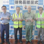愛知県新城署で交通安全啓発品の寄贈式