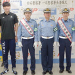 北海道札幌方面白石署が交通安全啓発イベント　プロバレーボール選手と協力