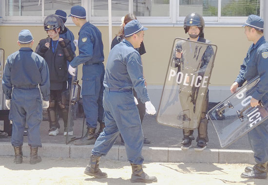 愛媛県警が警備警察の職場体験会　業務の魅力や仕事のやりがいを発信