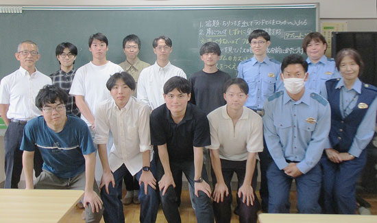 石川県警が金沢工大と連携　小学6年生対象に情報リテラシー授業行う