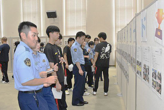 青森県警察学校の初任科生が学校の魅力を発信