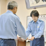 山形県警で「教場」シリーズ作者の長岡弘樹さんが一日警察学校長に